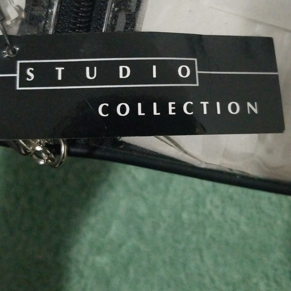 Studio Collection makeup bag - Picture 6 of 6